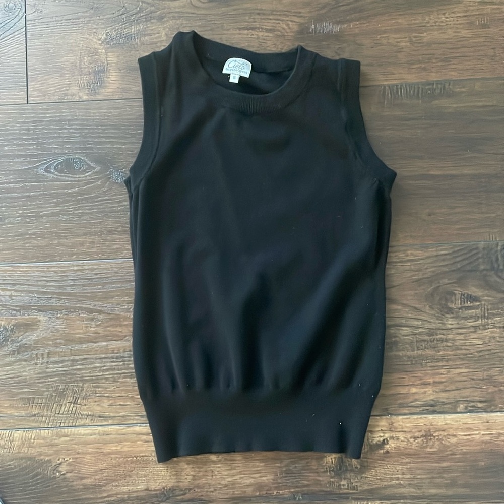 Black sweater tank Cielo Brand small